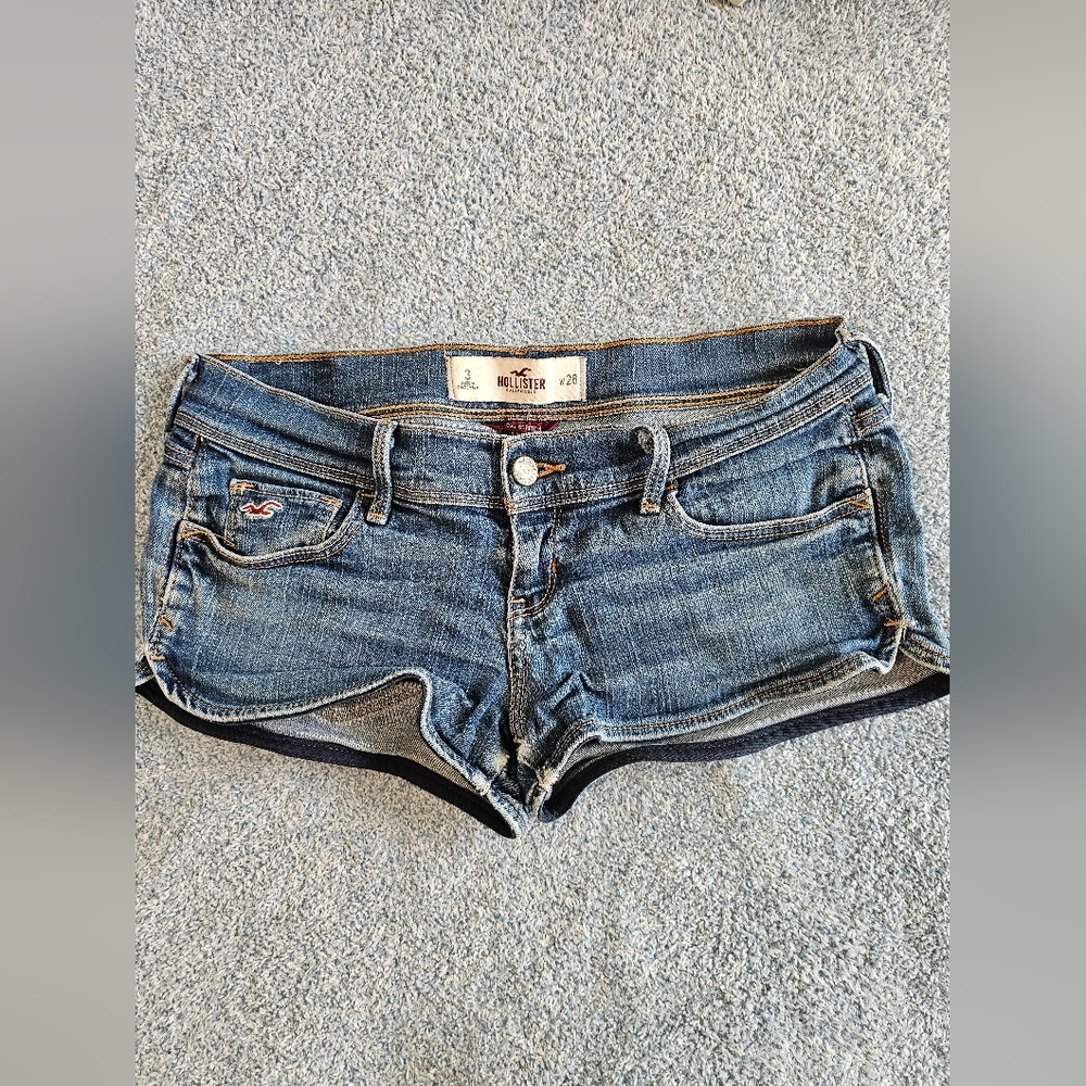 Hollister size 3 Jean shorts